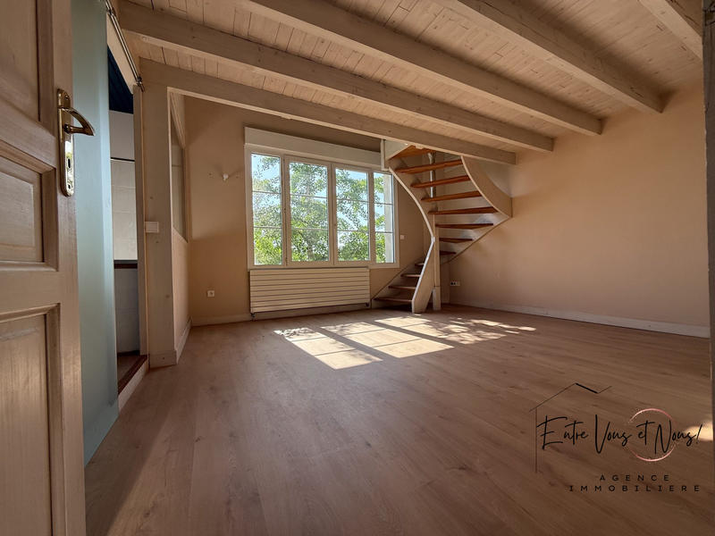 Maison ancienne - 432 m² - 10 pièces