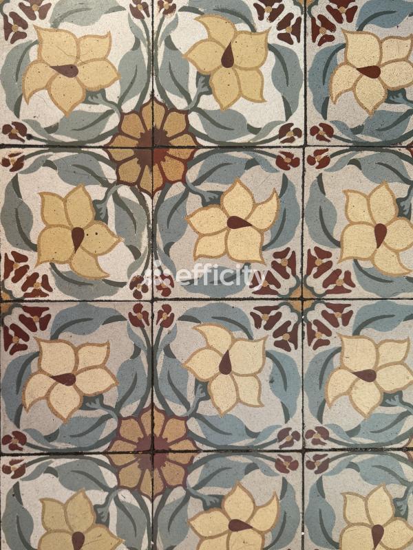 Demeure - 250 m² - 8 pièces