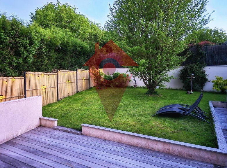 Maison - 118 m² - 6 pièces