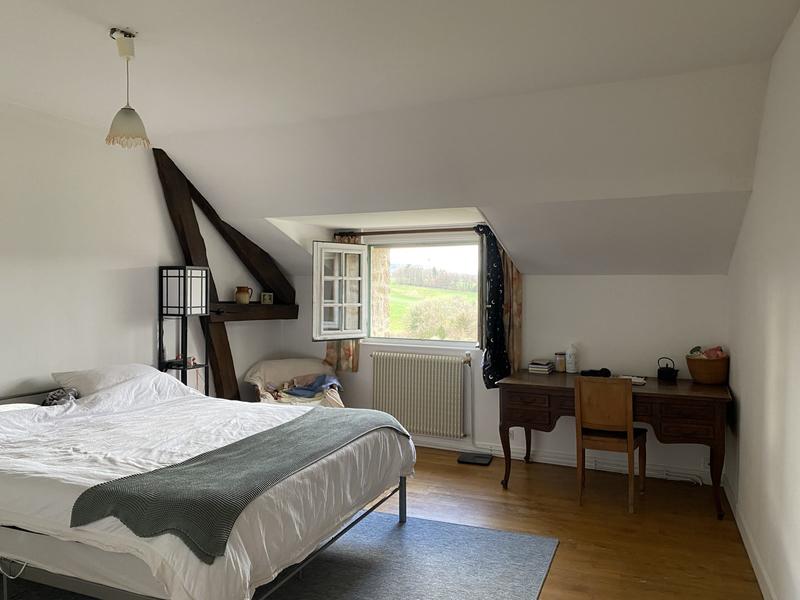 Maison - 210 m² - 7 pièces