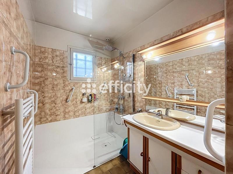 Maison - 85 m² - 5 pièces