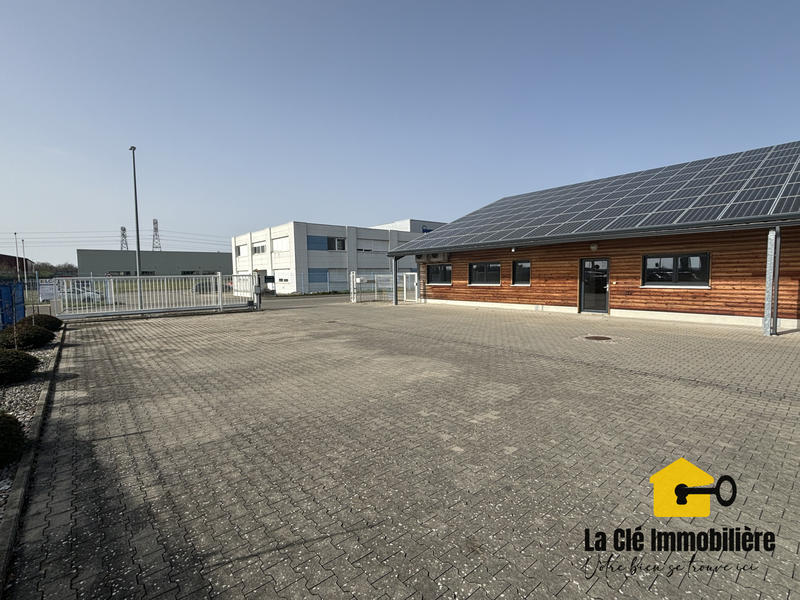 Local commercial - 399 m² - 7 pièces