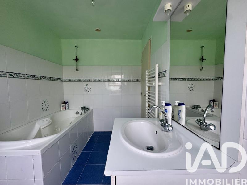 Maison - 147 m² - 8 pièces