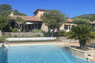 Mas - 195 m² - 5 pièces