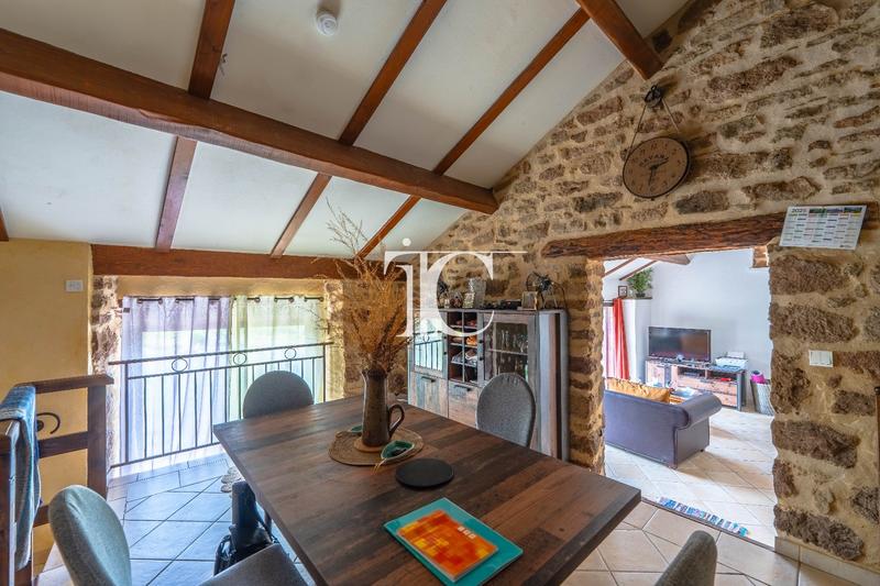 Maison de village - 98 m² - 3 pièces