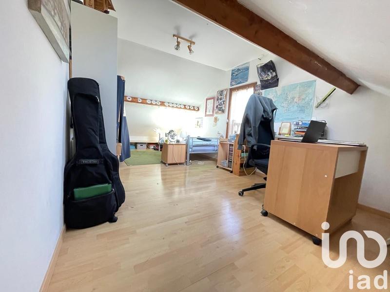 Maison - 102 m² - 4 pièces