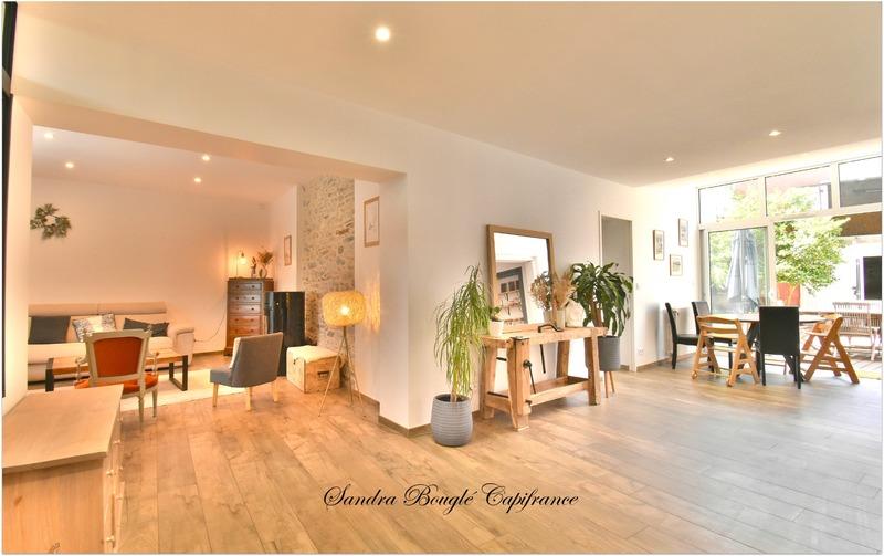 Maison de ville - 227 m² - 10 pièces