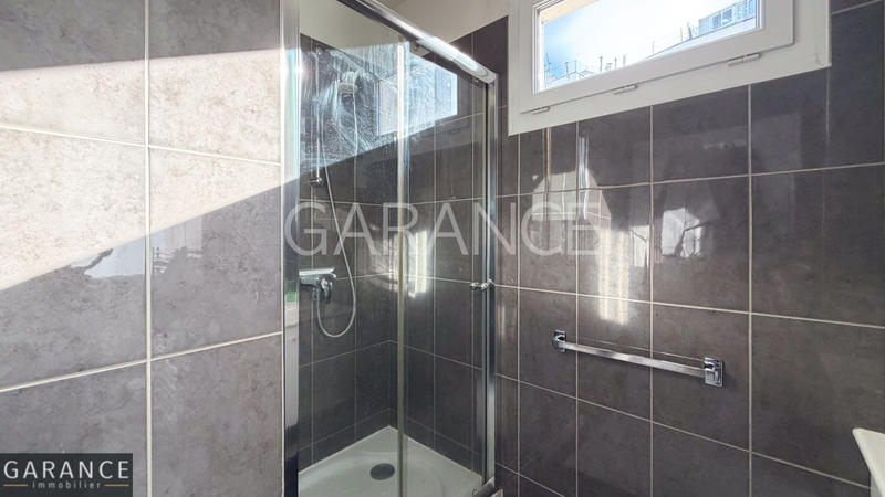 Appartement - 96 m² - 4 pièces