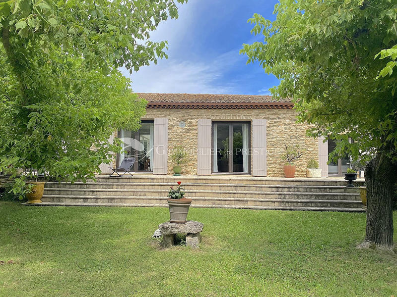 Villa - 230 m² - 5 pièces