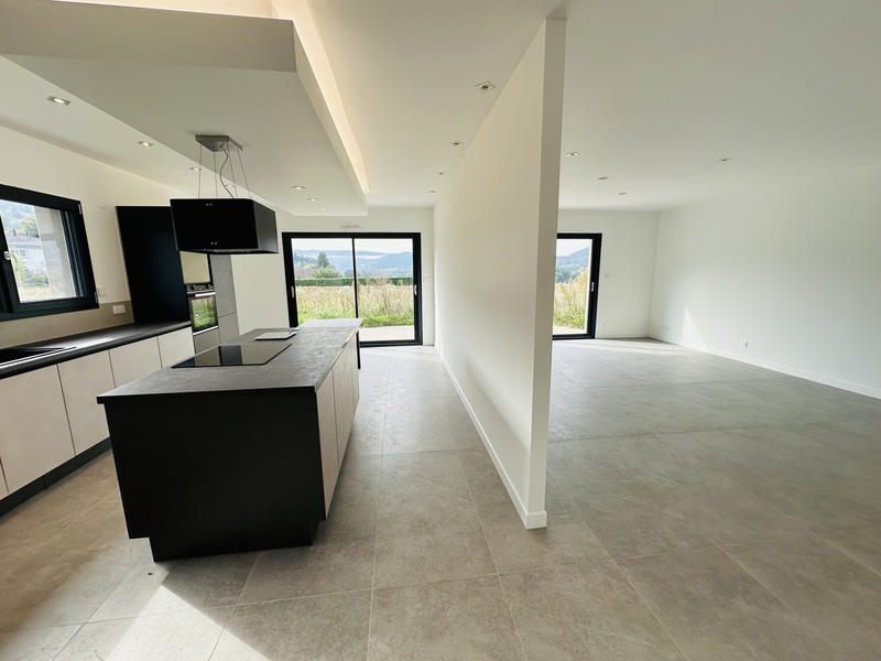 Villa - 146 m² - 6 pièces