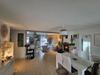 Villa - 117 m² - 6 pièces