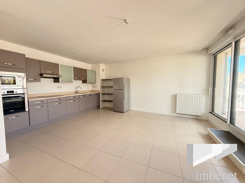 Appartement - 85 m² - 4 pièces