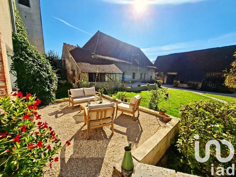 Maison - 240 m² - 9 pièces