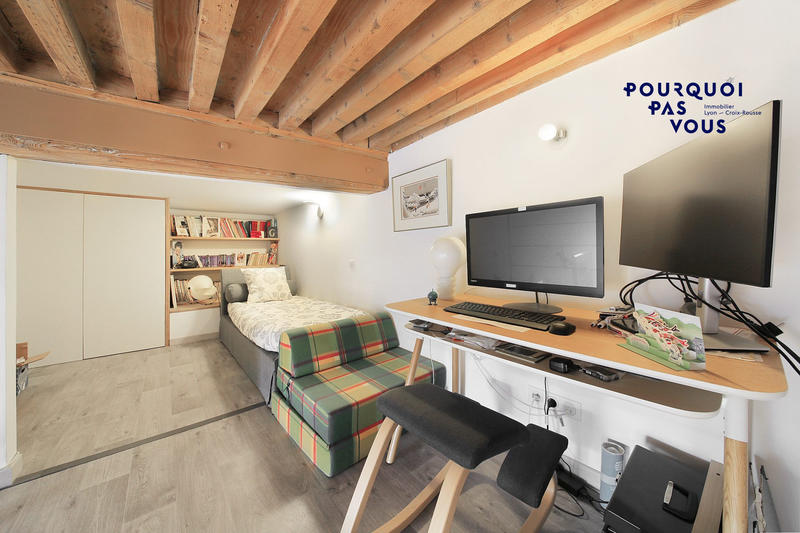 Appartement - 79 m² - 2 pièces