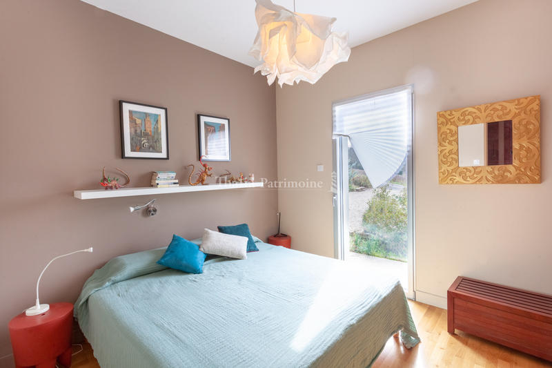 Maison - 220 m² - 7 pièces