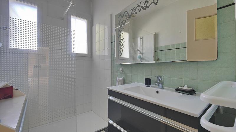 Maison - 161 m² - 6 pièces