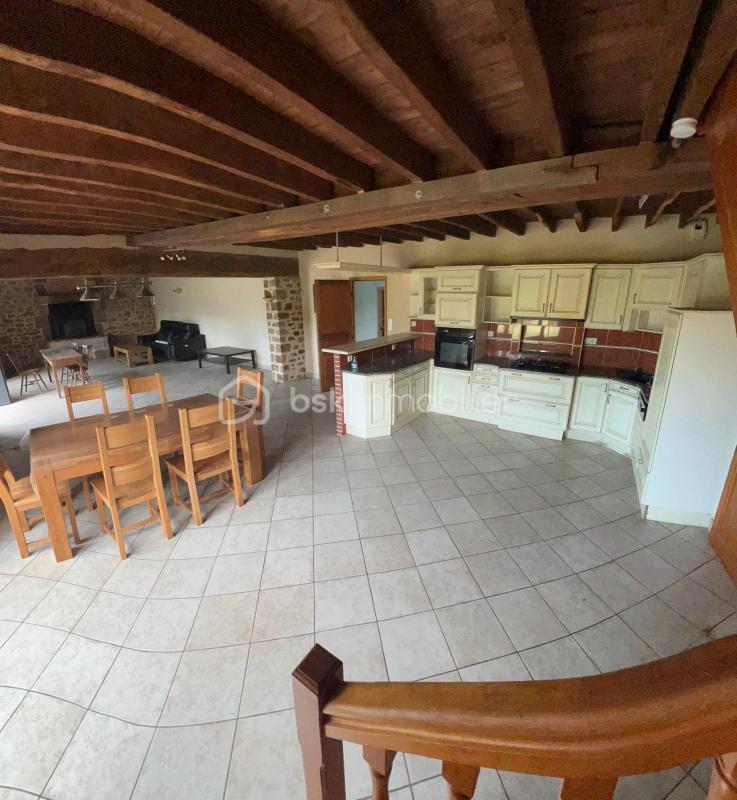 Maison en pierre - 194 m² - 4 pièces
