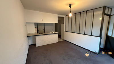 Local commercial - 200 m²