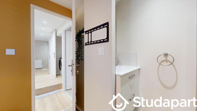 Chambre - 9 m² - 1 pièce