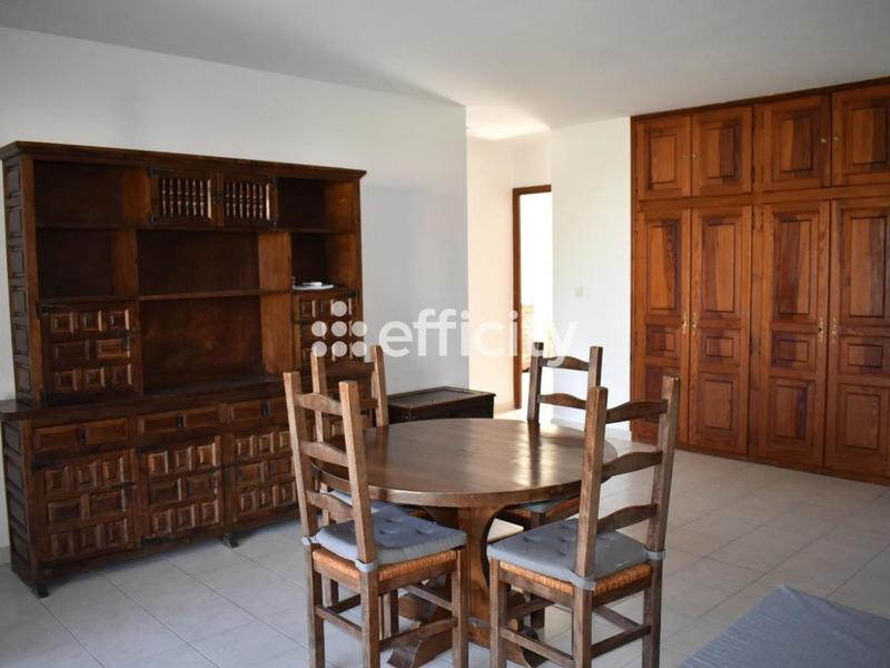 Appartement - 81 m² - 3 pièces