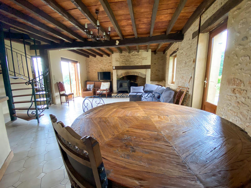 Maison - 180 m² - 8 pièces