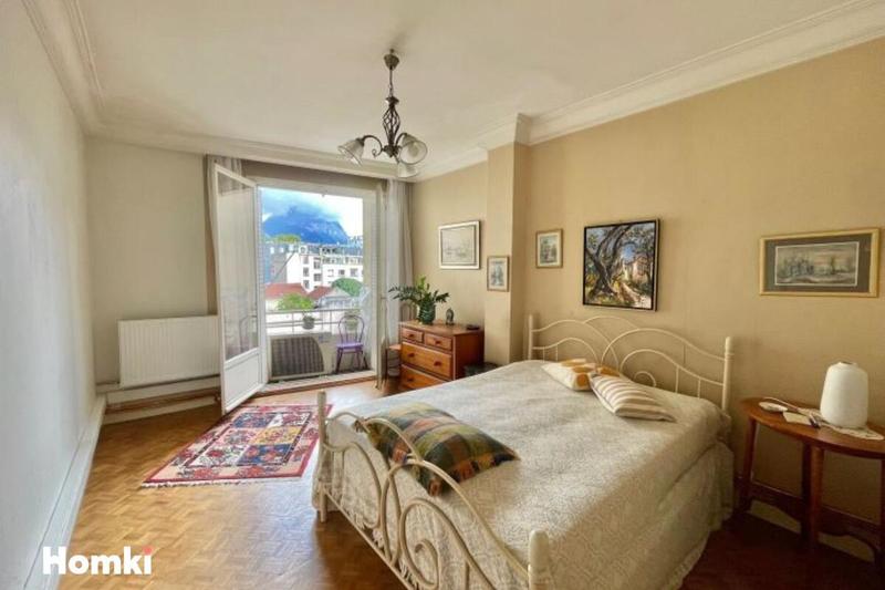 Appartement - 131 m² - 5 pièces