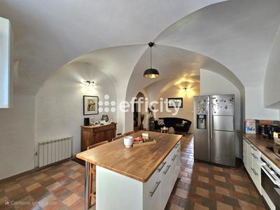 Appartement - 125 m² - 6 pièces