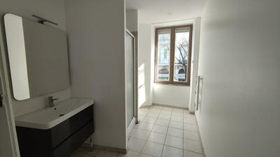 Appartement - 102 m² - 4 pièces