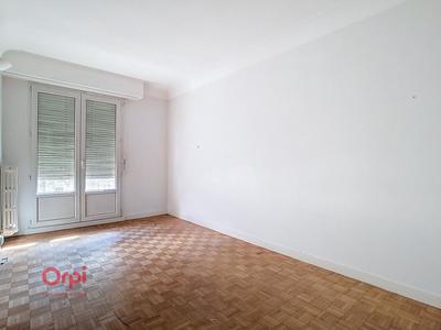 Appartement - 88 m² - 4 pièces