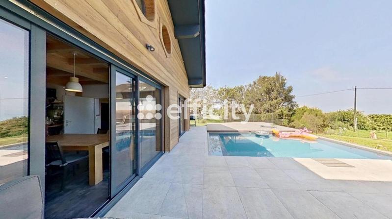 Maison - 178 m² - 6 pièces