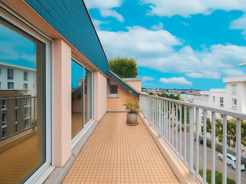 Appartement - 111 m² - 5 pièces