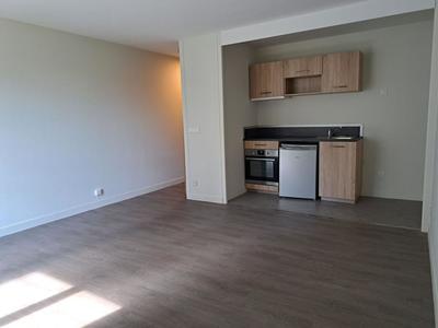 Studio - 30 m² - 2 pièces