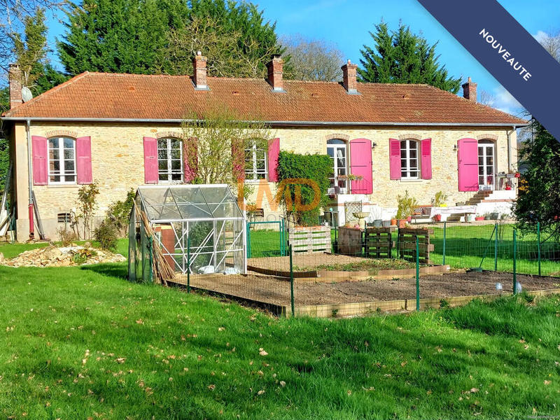 Maison en pierre - 140 m² - 5 pièces