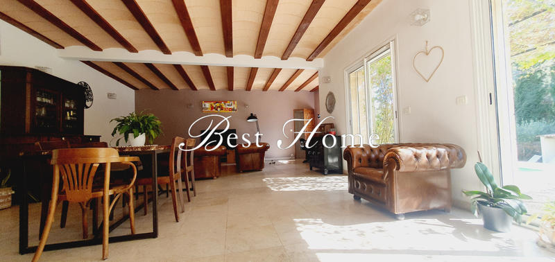 Maison - 182 m² - 5 pièces