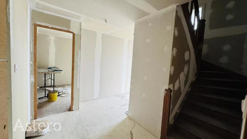 Maison - 167 m² - 8 pièces