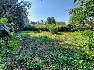 Terrain constructible - 390 m²