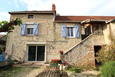 Maison de village - 82 m² - 5 pièces