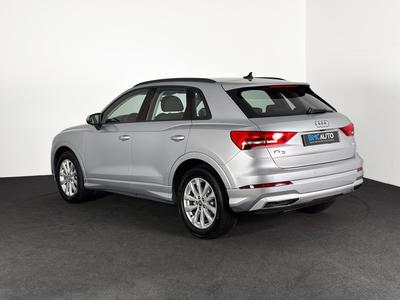 Audi Q3 Sport 35 Tdi 150ch Virtual Cockpit Sieges Gps Camera Attelage Regul Full Led s-Tronic