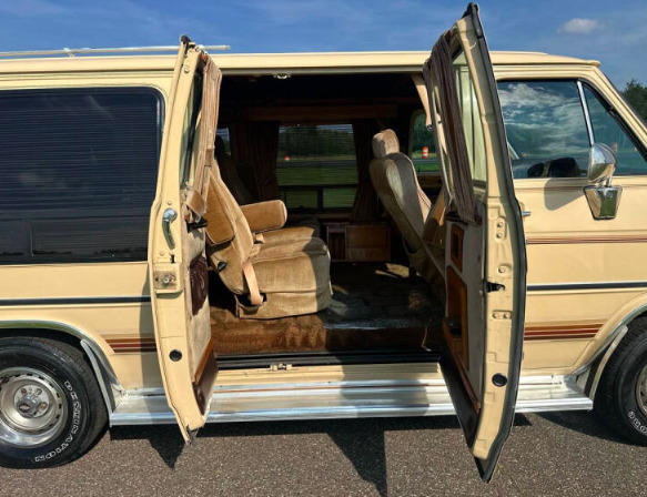 Chevrolet G G20 Van Explorer