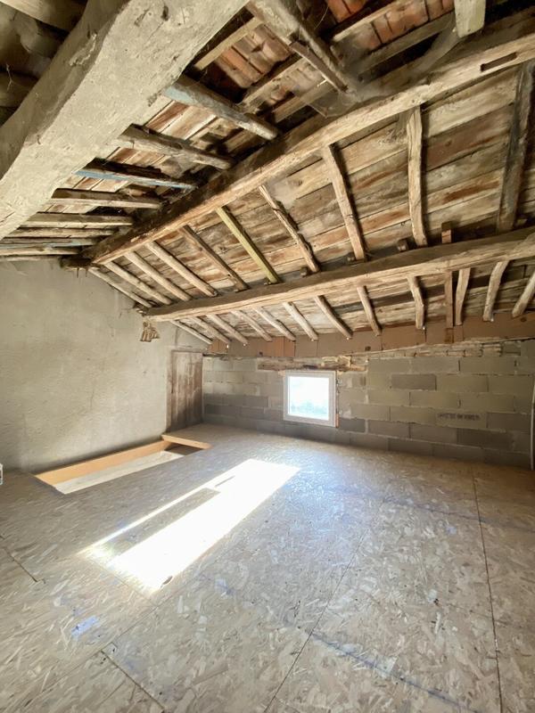 Maison - 93 m² - 4 pièces