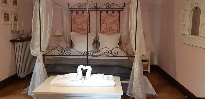 Moulin - 390 m² - 9 pièces