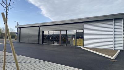 Local d'activités - 349 m²