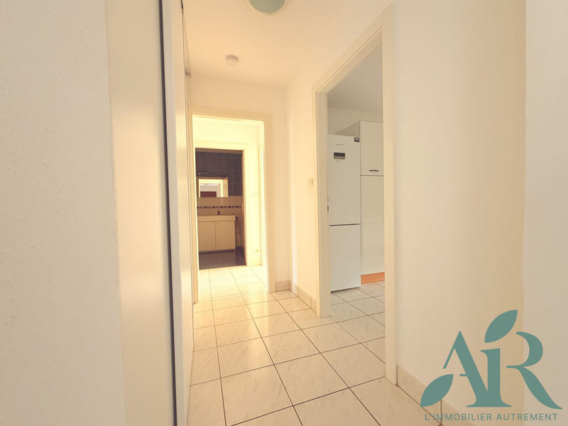 Appartement - 95 m² - 3 pièces