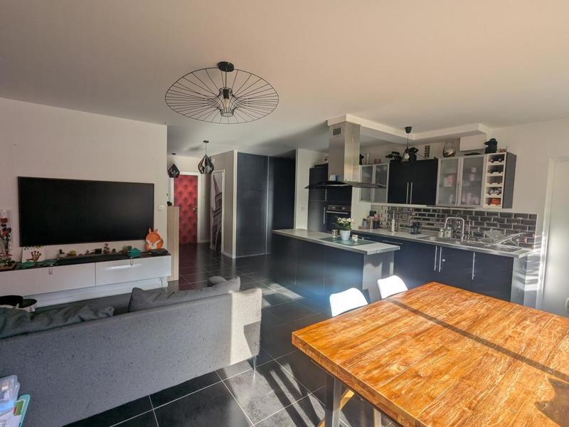 Appartement - 77 m² - 4 pièces