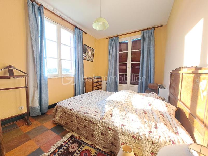 Pavillon - 136 m² - 7 pièces