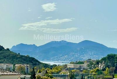 Appartement - 120 m² - 4 pièces