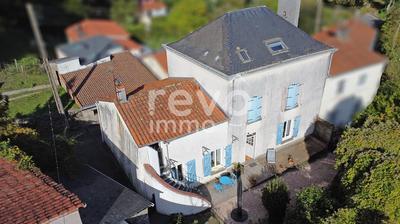 Maison - 141 m² - 6 pièces