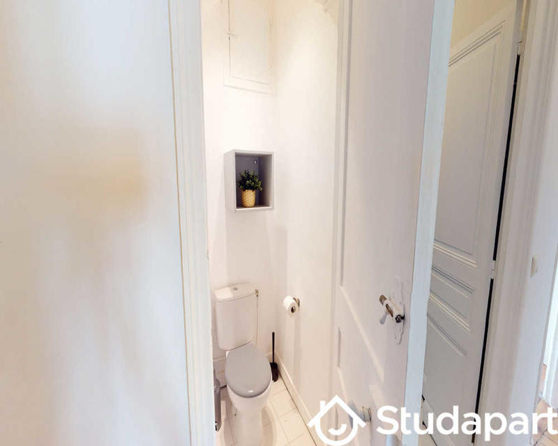 Chambre - 80 m² - 1 pièce