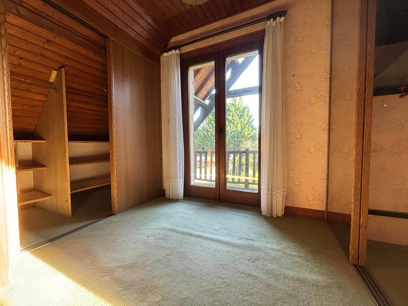 Maison - 225 m² - 8 pièces