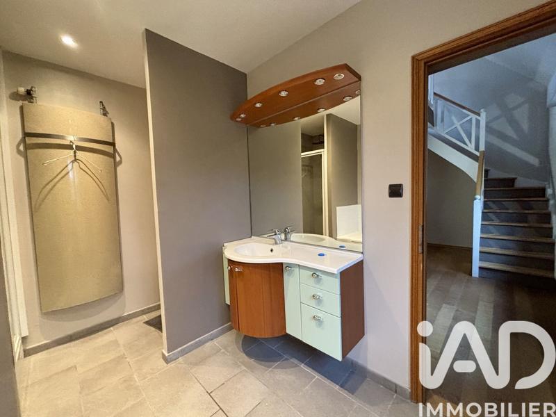 Maison - 313 m² - 7 pièces